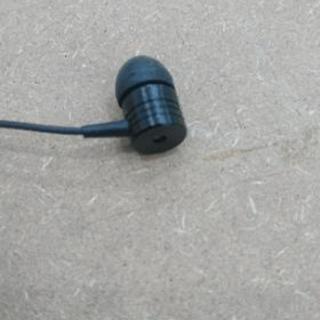 スマートフォンのイヤフォンの画像