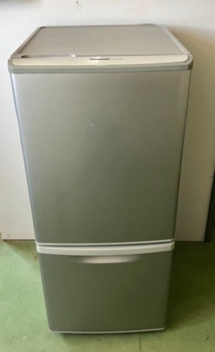 S Panasonic ノンフロン冷凍冷蔵庫 NR-B143W-S 2011年製