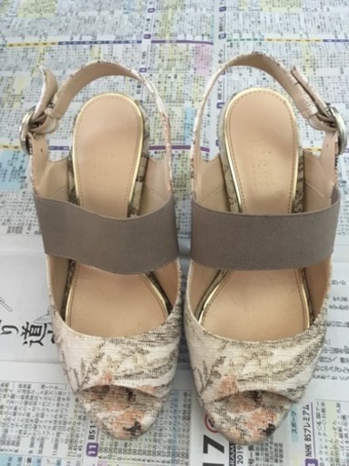 お値下げ✨ピッティ サンダル 22cm 2500→
