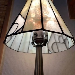 ステンドグラス ランプ アンティーク 照明の画像