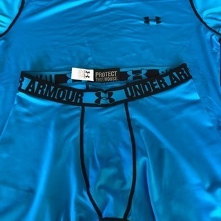 UNDER ARMOUR 