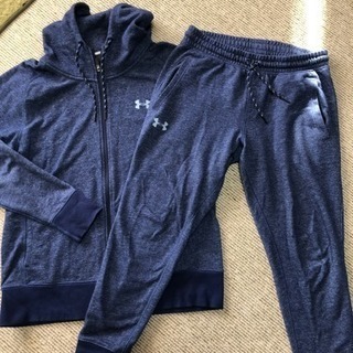 UNDER ARMOUR