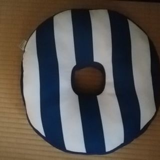 無料　円座クッション　ドーナツクッション　出産準備？