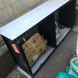 金属棚
