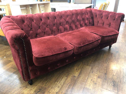 VINCENT(ヴィンセント)のチェスターフィースドソファー