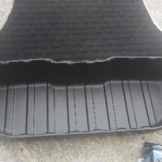 日産セレナ c25 ラゲッジアンダートレイ オプション純正品