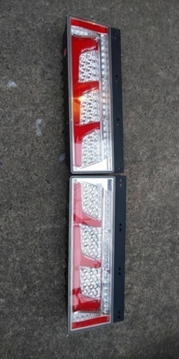 KOITO  LEDリアコンビネーションランプ