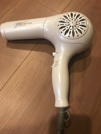リュミエリーナ ヘアビューザー  ドライヤー