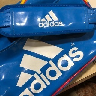 アディダス エナメルバッグ
