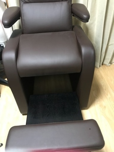 ネイルフットチェアー