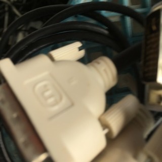 パソコン等 接続コードの画像