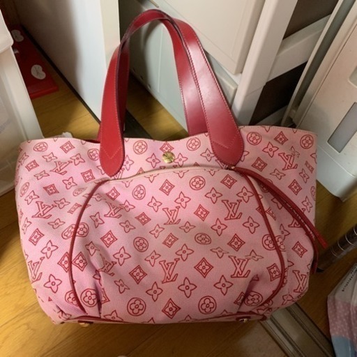 ヴィトン限定バックです！