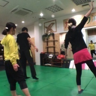 姿勢 歩き方 筋トレ枠 カラダフル(^｡^)の画像