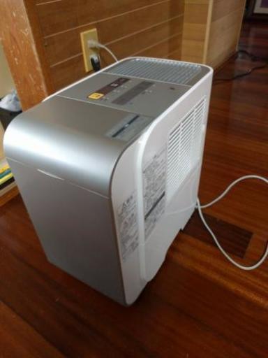 加熱気化式加湿機