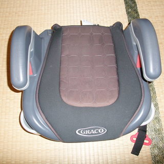 ジュニアシートあげます