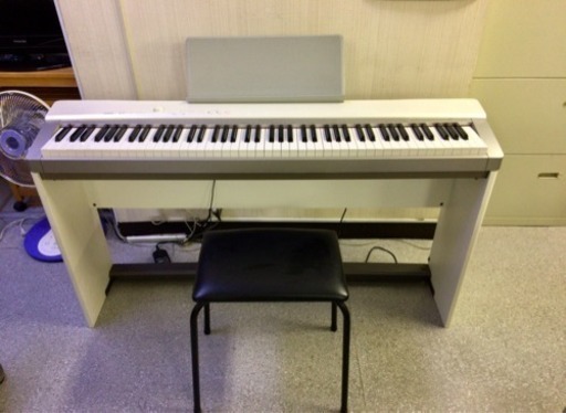 CASIO カシオ 電子ピアノ Privia プリヴィア PX-130 スタンド付き 椅子付き 譜面台付き