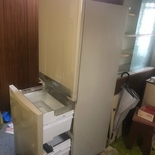 冷蔵庫の画像