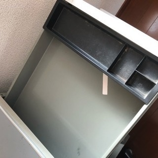 事務用デスクの画像