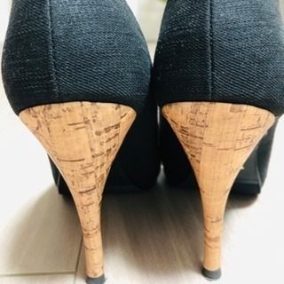 10cmヒール黒パンプス。オシャレです。ほぼ未使用。23.5cmの画像