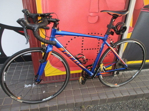 【エコプラス小倉南店】GIANT CONTEND ロードバイク Mサイズ 2×8段変速 ☆スタッフ永島オススメ☆ 中古車美品！ 自転車 チャリ スポーツ車