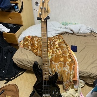 G&L M2000