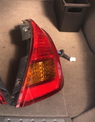 ムラーノ テールランプ右