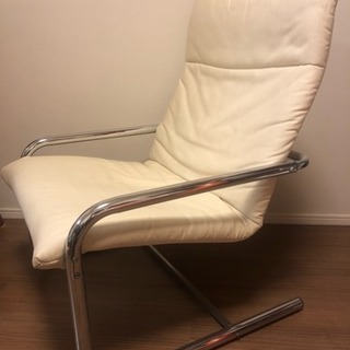 北欧スウェーデンの家具ブランド、イノベーター(Innovator)のシングルチェア、stimの画像