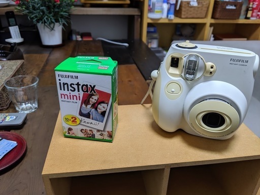 FUJIFILM　INSTANT CAMERA　Cheki instax mini 7S