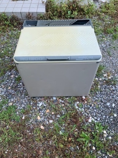 値下げしましたイワタニ3電源冷温庫