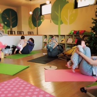 お子さん連れでもＯＫ！ママヨガ：ベビーちゃんと一緒に楽しめます♪マタニティヨガ：プレママさんもＯＫ★の画像