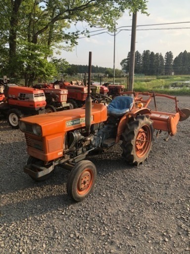 中古 クボタ トラクター L2201(ディーゼル、セル付き、2WD)