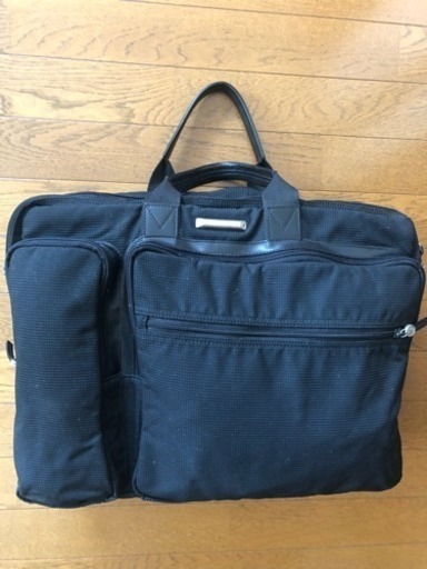 ハンティングワールド のビジネスバッグ HUNTING WORLD