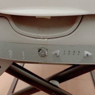 ハイローチェア コンビ