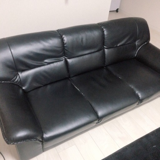 黒 ソファー