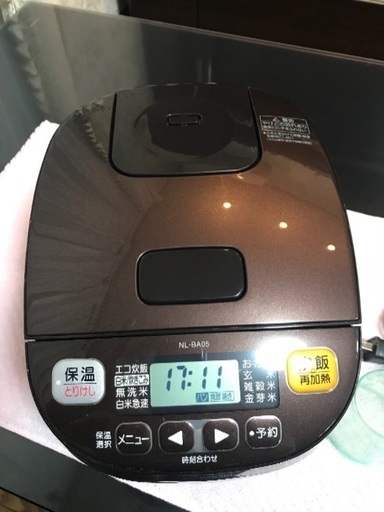 取引中高年式2016年製象印マイコン炊飯器極め炊き3合美品。