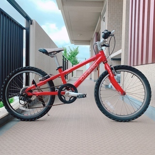5％下げて出品中！子供用自転車【ルイガノ20インチ（赤）】男の子が乗っても女の子が乗ってもカッコいいです！ぜひ誰か使って欲しい