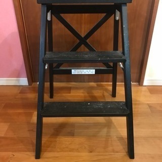 IKEA 脚立 ブラック 0円！！早く引き取りに来ていただける方優先！の画像