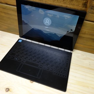 薄さ9.6mm 重さ690g バッテリー7時間以上表記【LTE（格安SIM）確認済】Windows 10タッチパネル★Lenovo 2in1 タブレット YOGA BOOK ZA160003JP /SIMスロット/4GB/64GB/10.1 の画像