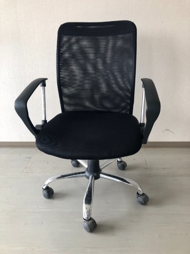 オフィスチェア (メッシュ、肘付き)