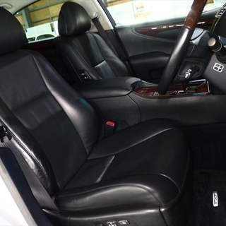 【車検２年付】  レクサス LS460 Iパッケージ 新品社外アルミ/フルエアロ/黒本革シート☆自社ローン・オートローン全国対応の画像