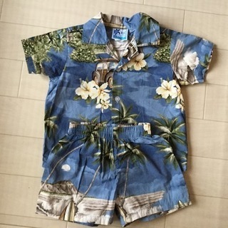アロハシャツとズボン made in Hawaiiの画像