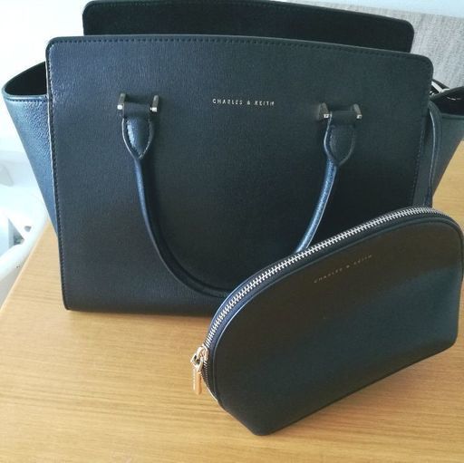 【美品】チャールズ\u0026キース　トートバッグ