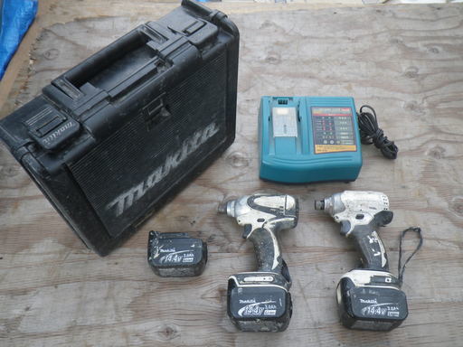 ■動作品 6点セット■マキタ 充電式インパクトドライバー TD136D TD130D バッテリー×3　充電器
