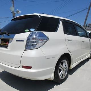 ホンダ　フィットシャトルハイブリット　ハイブリッド・スマートセレクション　ＨＤＤナビ　１年保証付 カーローン：支援対象車の画像