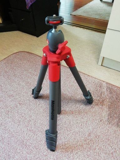 【お取り引き中】Manfrotto 三脚 COMPACT Light フォトキット アルミ 4段  MKCOMPACTLT