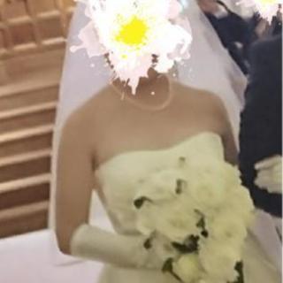 ウェディンググローブ サテンの画像