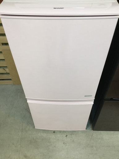 【送料無料・設置無料サービス有り】冷蔵庫 SHARP SJ-C14B-P 中古