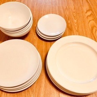 食器一式セット  21日終了の画像