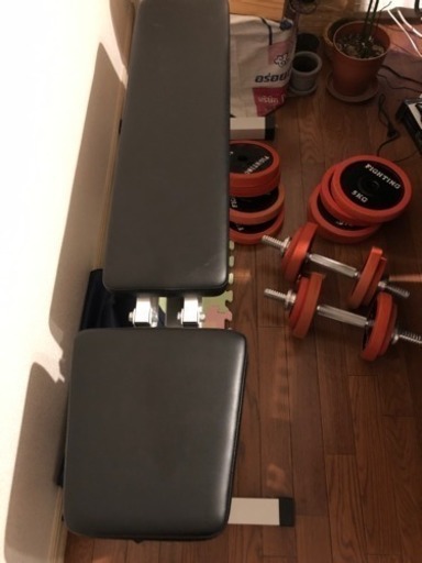 ダンベル、インクラインベンチ、鏡 セット