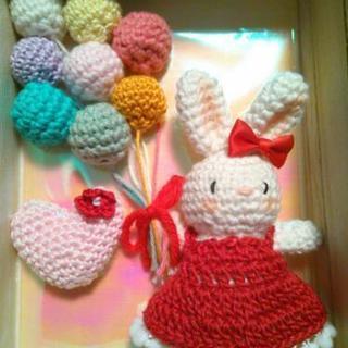 ハンドメイド 風船とうさぎとハート